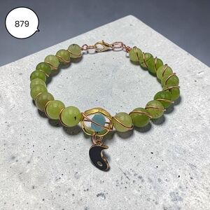 Green Beaded Bracelet with Gold Wire & Yin Yang Charm